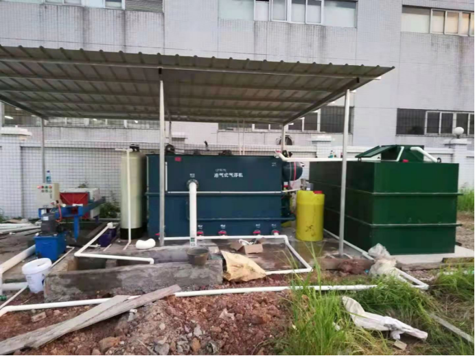 連雲（yún）港傑瑞藥業（80T/D氣浮機+一（yī）體化汙水設備）
